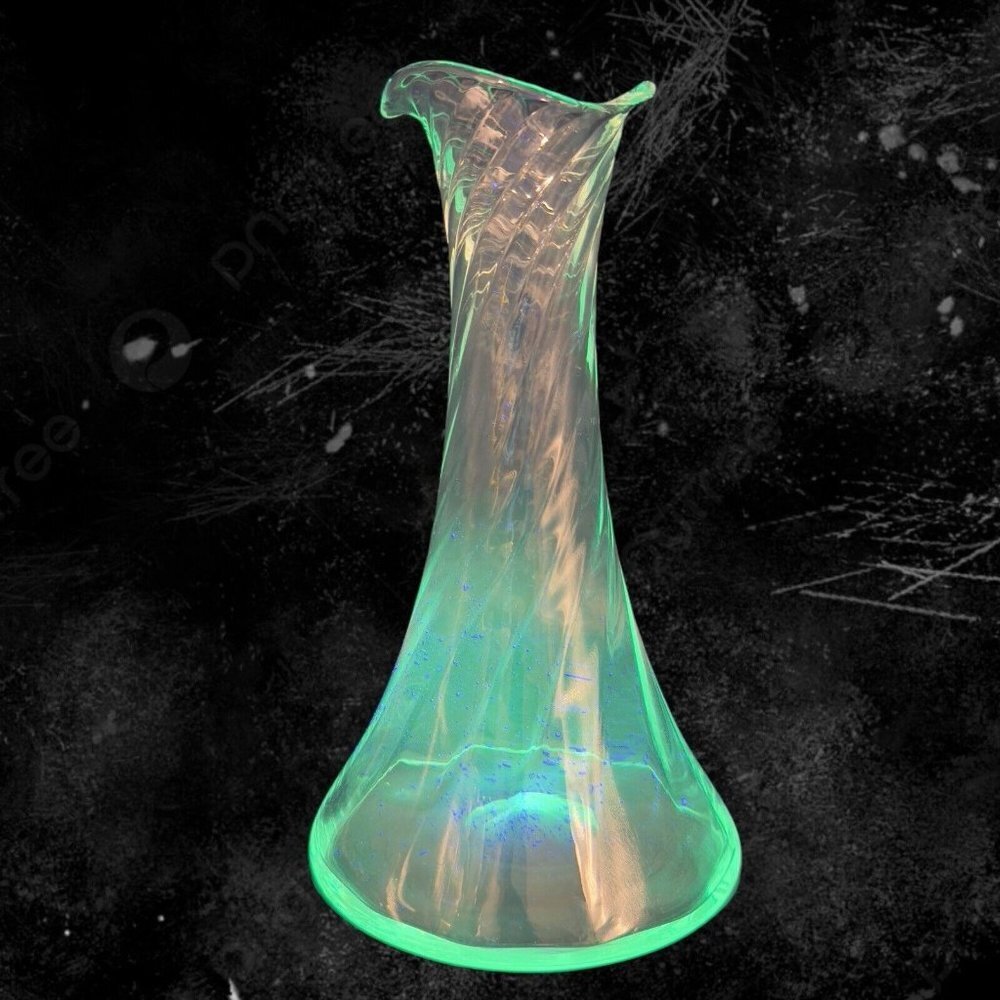 Orrefors Helena Optic Carafe‎ Decanter Pitcher Clear Swirl Manganese 365nm UV